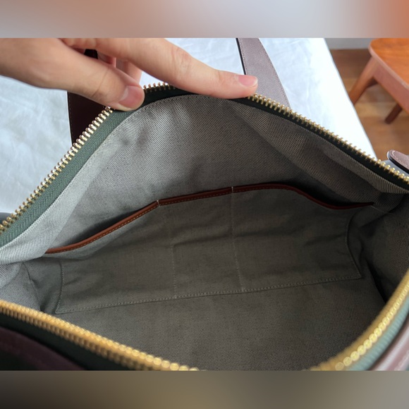 Coach Barrel Duffle - Picture 8 of 10